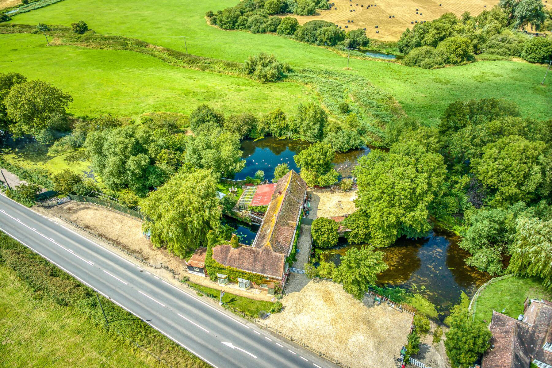 Real estate and property marketing photos and videographty by Airwave