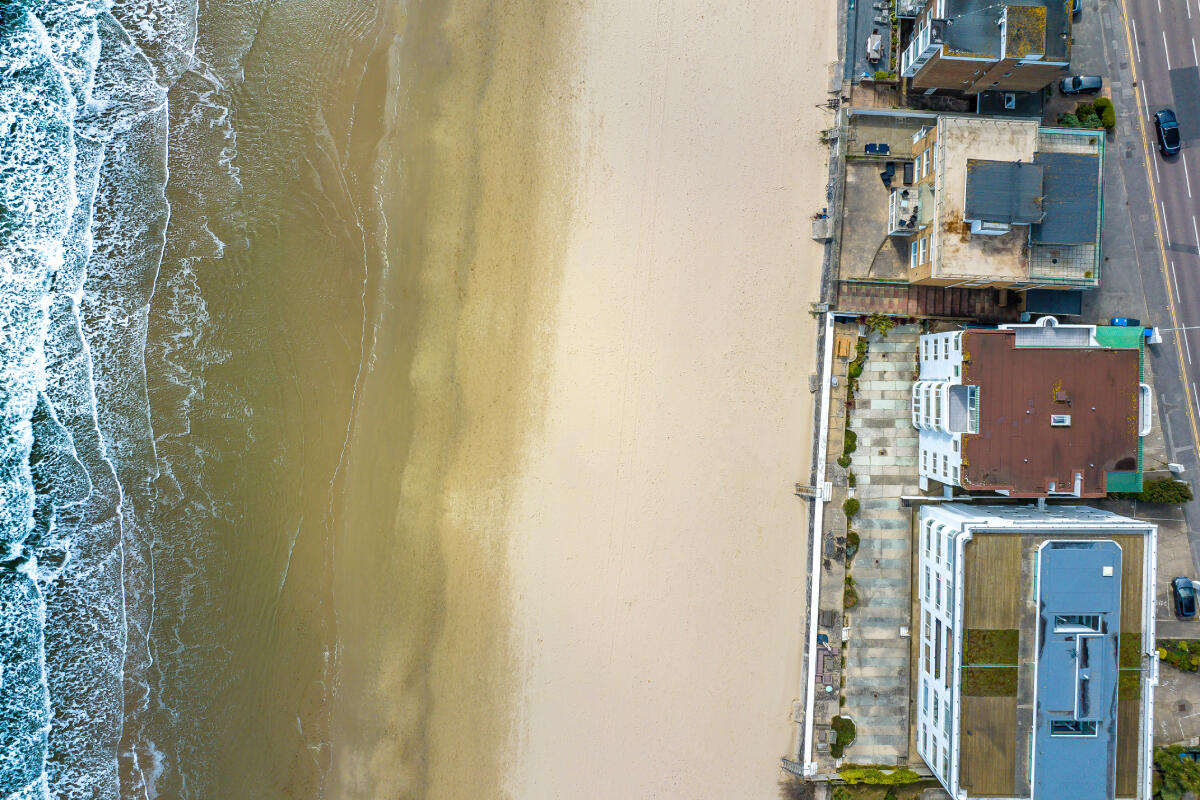Real estate and property marketing photos and videographty by Airwave